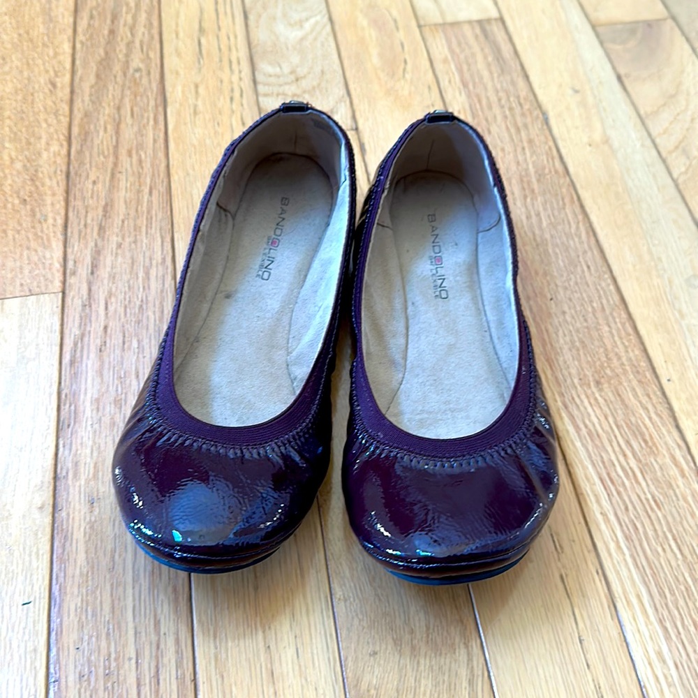 Bandolino flats